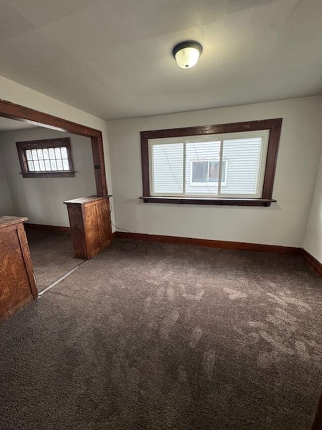 Building Photo - 4010 Lillie St