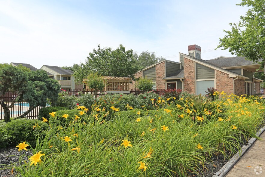 Huntington Apartments