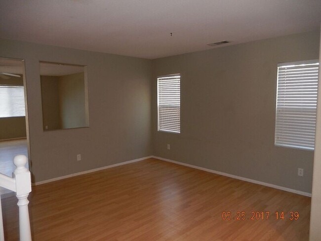 Building Photo - 37965 Encanto Rd