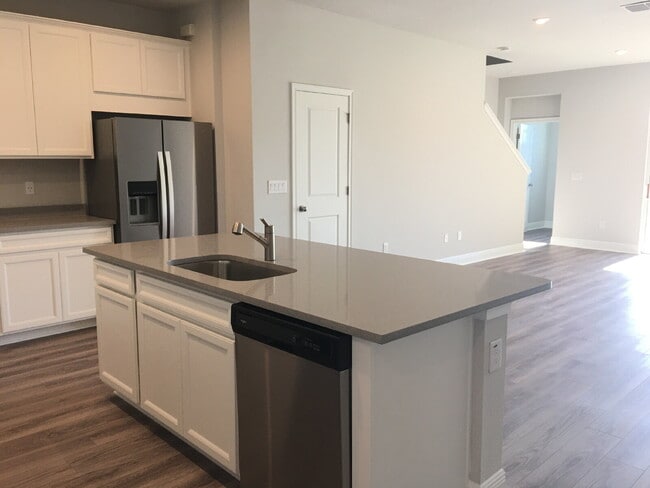 Building Photo - 6117 Grand Sonata Ave