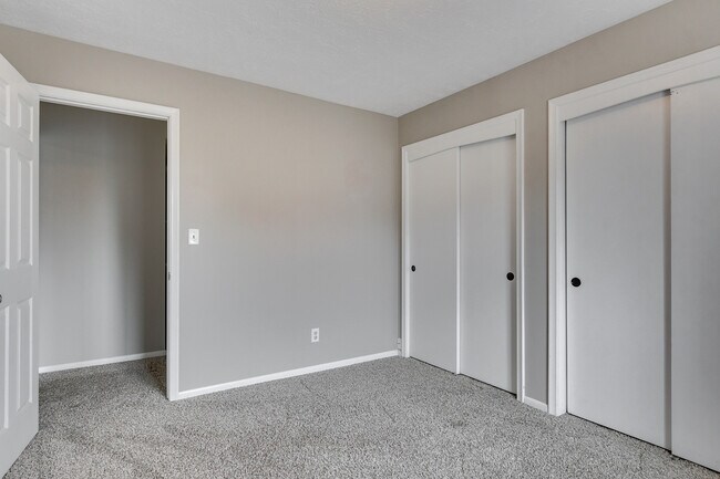 Building Photo - 500 S 37th St