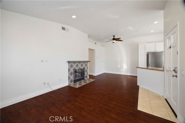 Building Photo - 202 California Ct