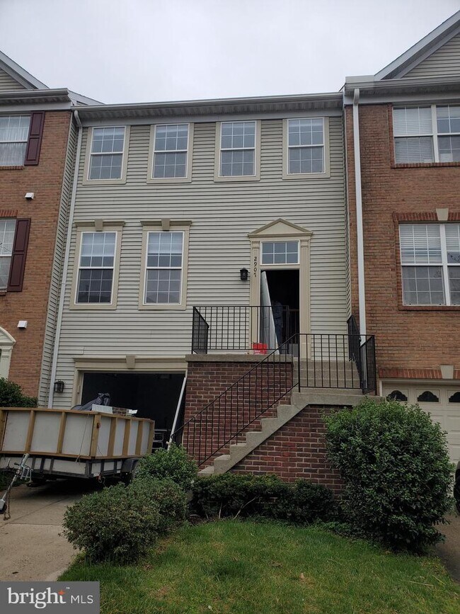 Building Photo - 2907 Fairfax Metro Ln