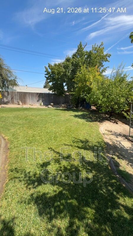 Building Photo - 2730 W Seeger Ave