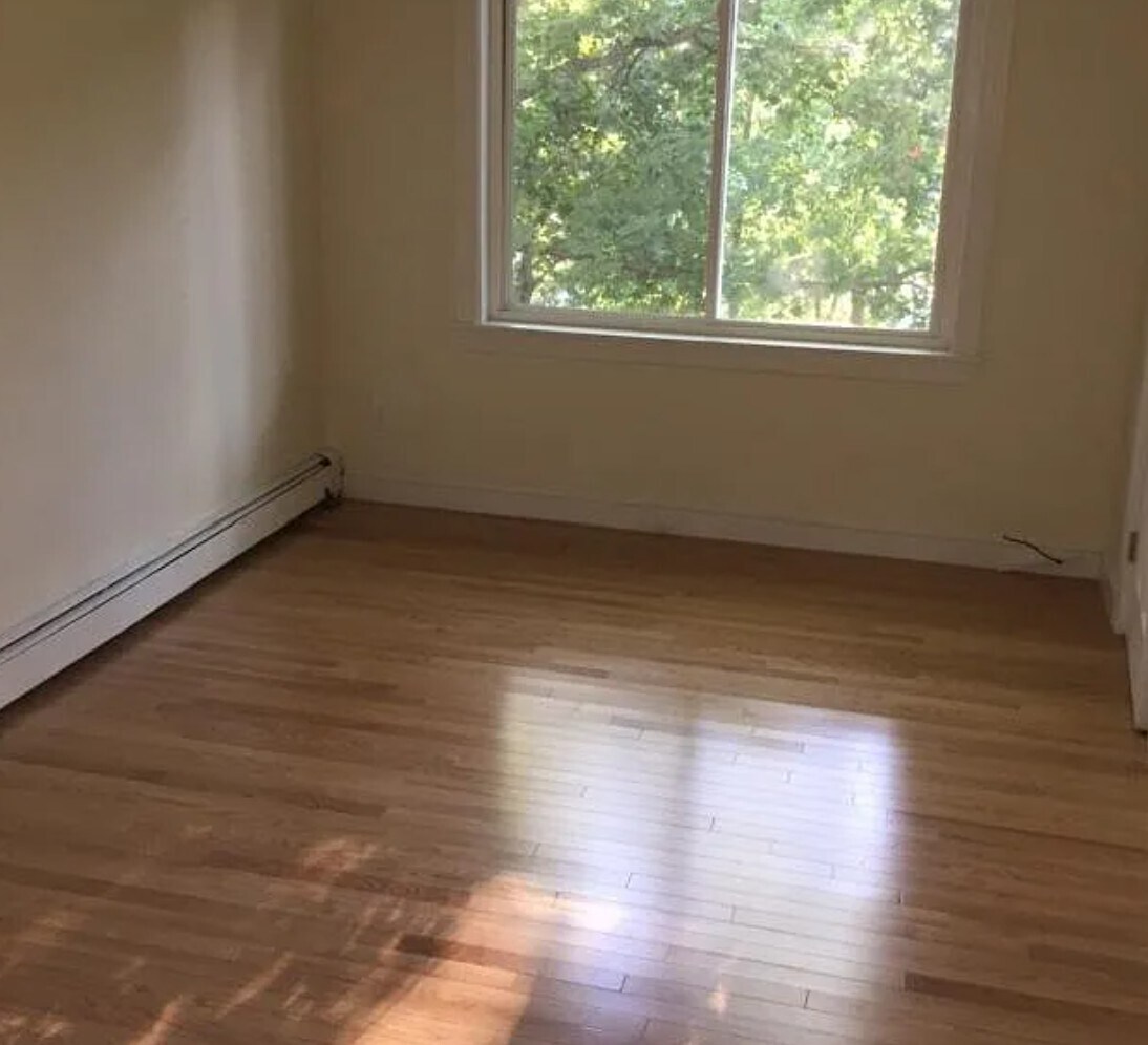 Building Photo - 17 Parker Hill Ave