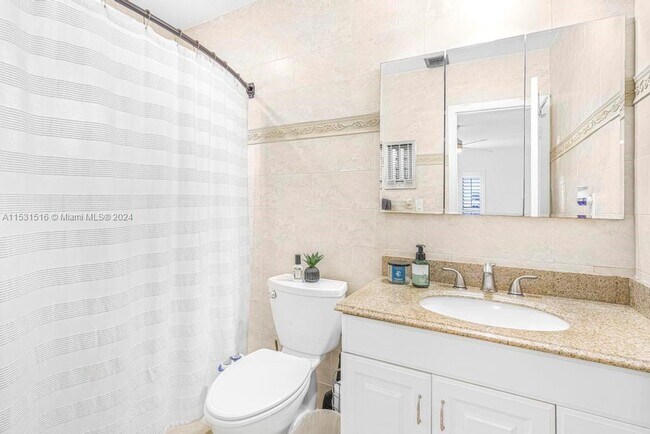 Building Photo - 5210 SW 128th Ct