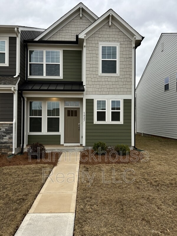 Building Photo - 1027 S Point Rd