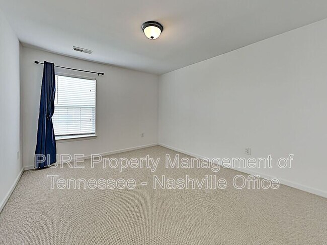 Building Photo - 418 Lazy Creek Ln