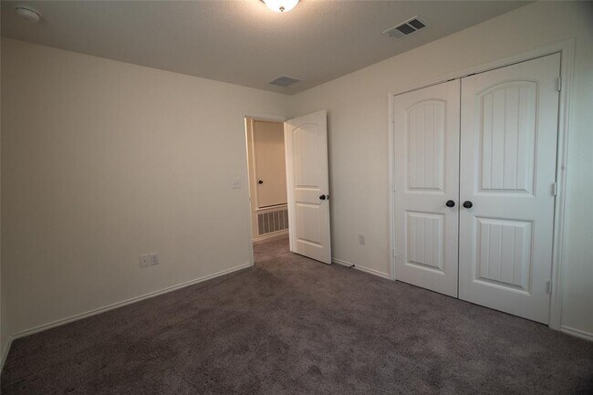 Building Photo - 6408 Carriage Pines Dr