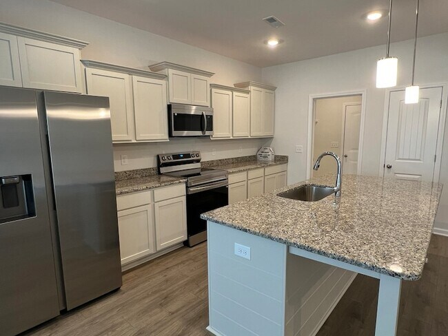 Building Photo - 1139 Bluecreek Cir