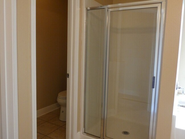 Building Photo - 3-Bedroom All Brick Home - Terra Bella