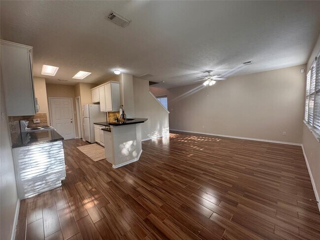 Building Photo - 75 Summer Haze Cir