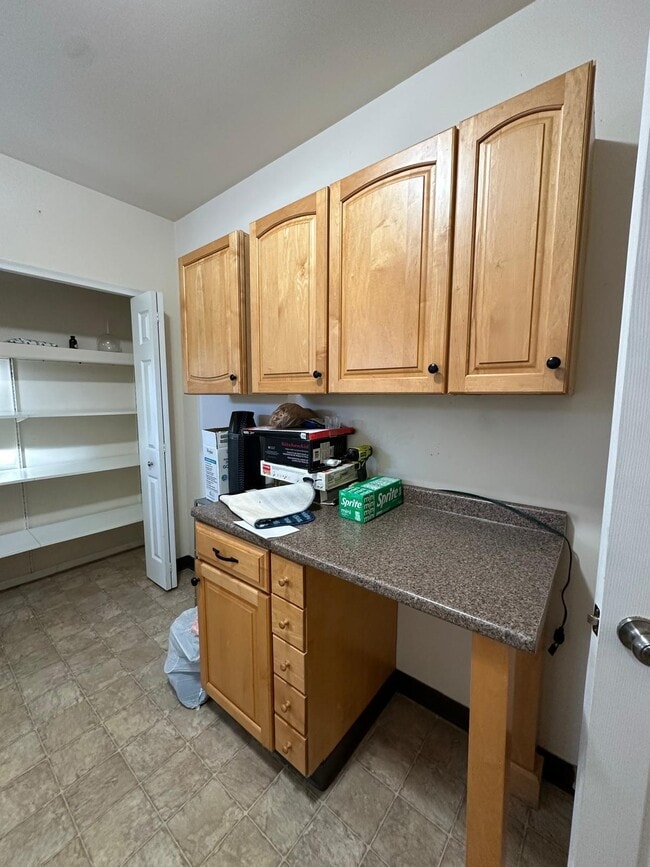 Building Photo - 2184 Cumberland Dr