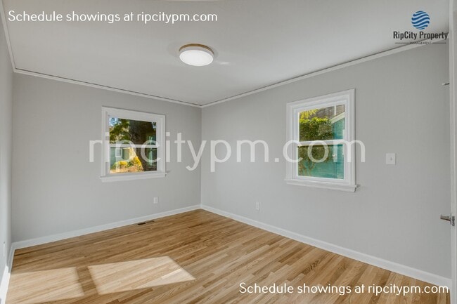 Building Photo - 2521 SE 64th Ave