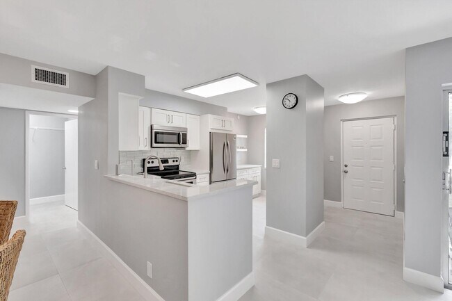 Building Photo - 14895 Builtmore Way