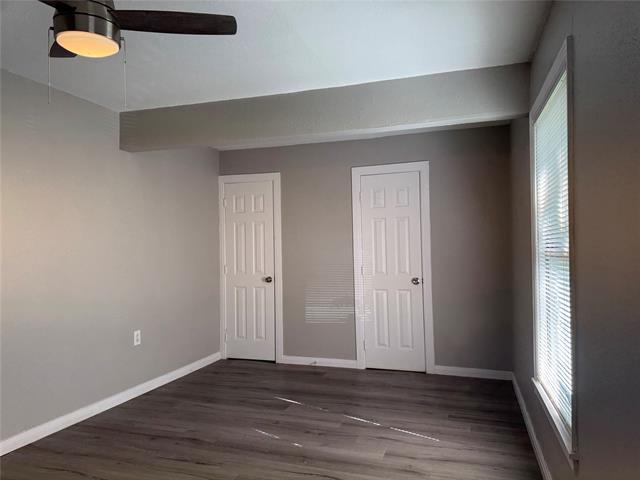 Building Photo - 2218 Farola Dr