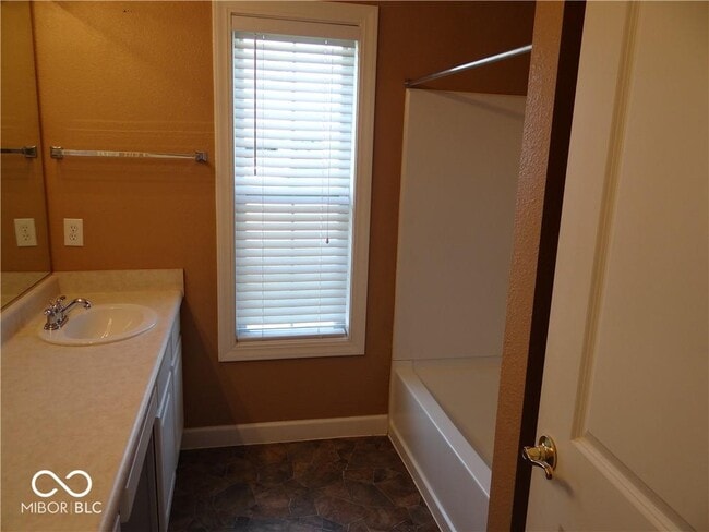 Building Photo - 12302 Sagamore Woods Dr