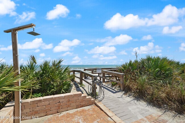 Building Photo - 1923 Jimmy Buffett Mem Hwy