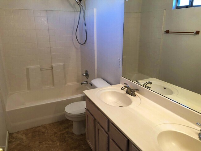 Building Photo - 1719 S Pinto Dr