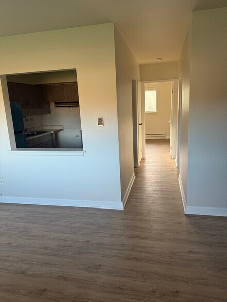 Building Photo - 2525 E Ballard Rd