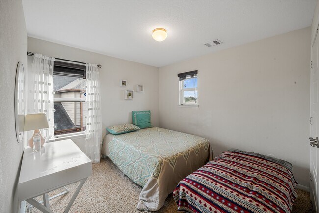 Building Photo - 8142 Cheyenne Hills Trail