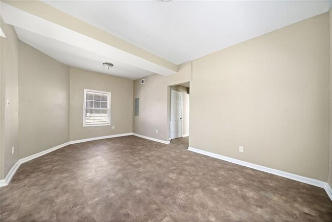 Building Photo - 92 Ormond St SE