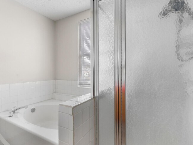 Building Photo - 7741 Sherridon Dr