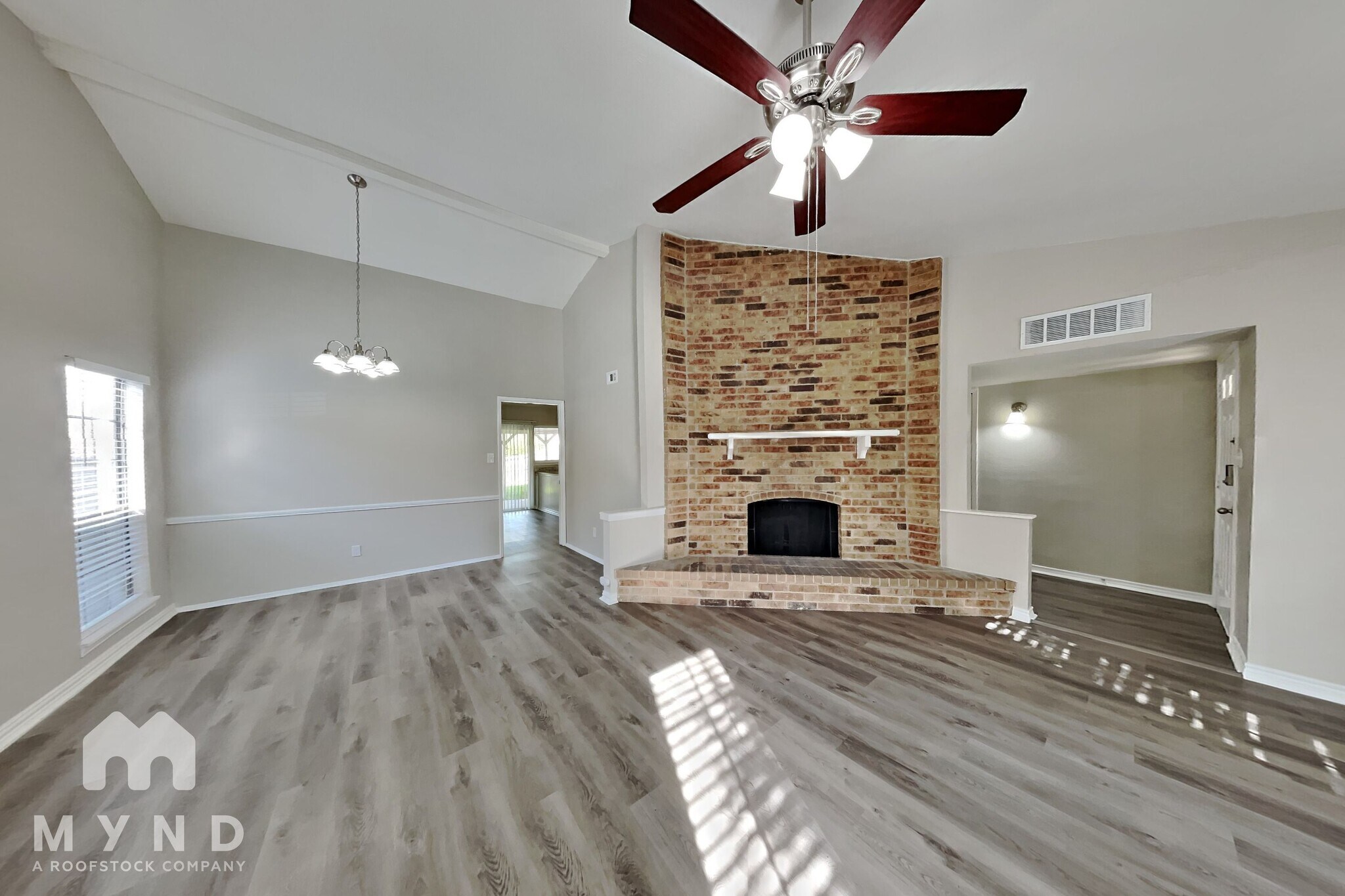 Building Photo - 4231 Karnes Dr