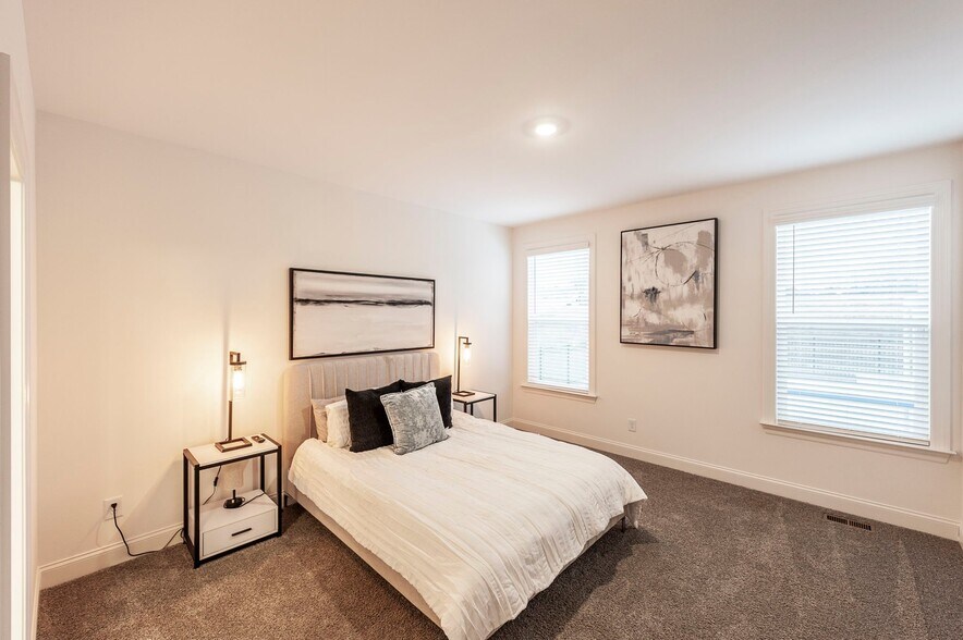 Building Photo - 107 John T Alexander Blvd