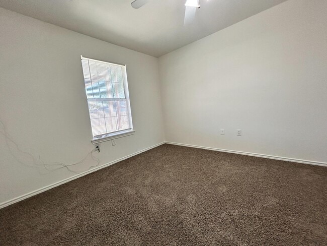 Building Photo - 1112 82nd St