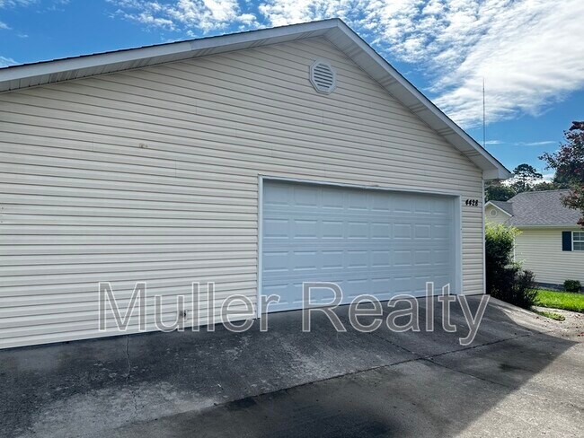 Building Photo - 4428 High School Rd