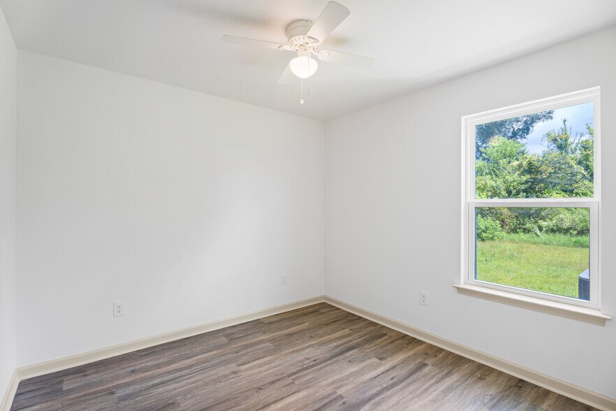 BR2 - 400 N Church Ave