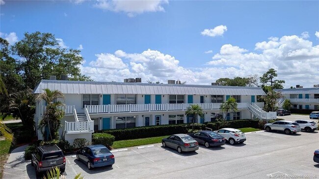 Building Photo - 2929 SE Ocean Blvd