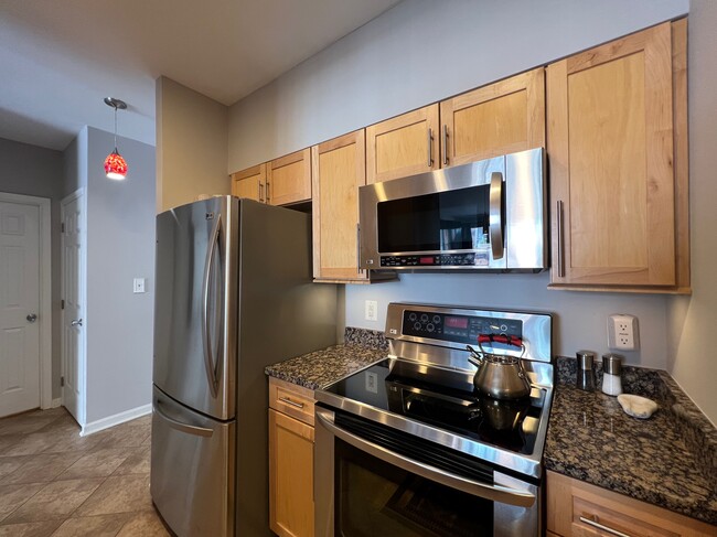 Building Photo - 1200 Braddock Pl