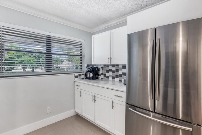 Building Photo - 12926 Briarlake Dr