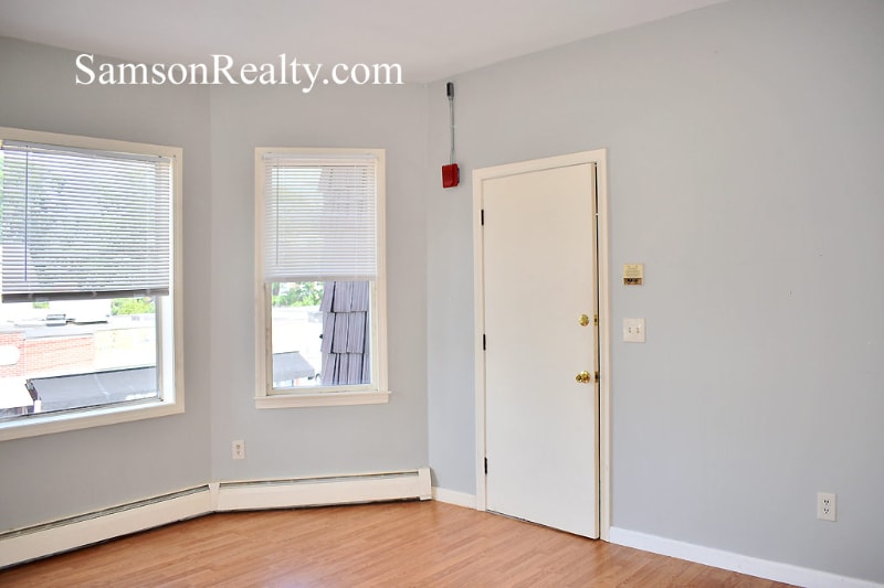 Building Photo - 773 Hope St