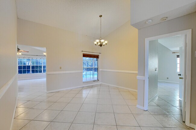 Building Photo - 22556 Middletown Dr