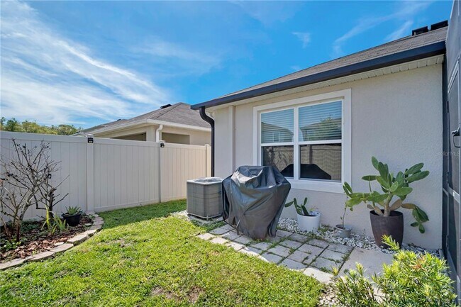 Building Photo - 32705 Brooks Hawk Ln