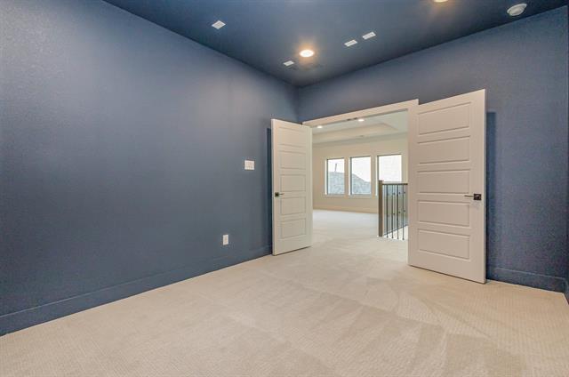 Building Photo - 2916 Watterloo Ln