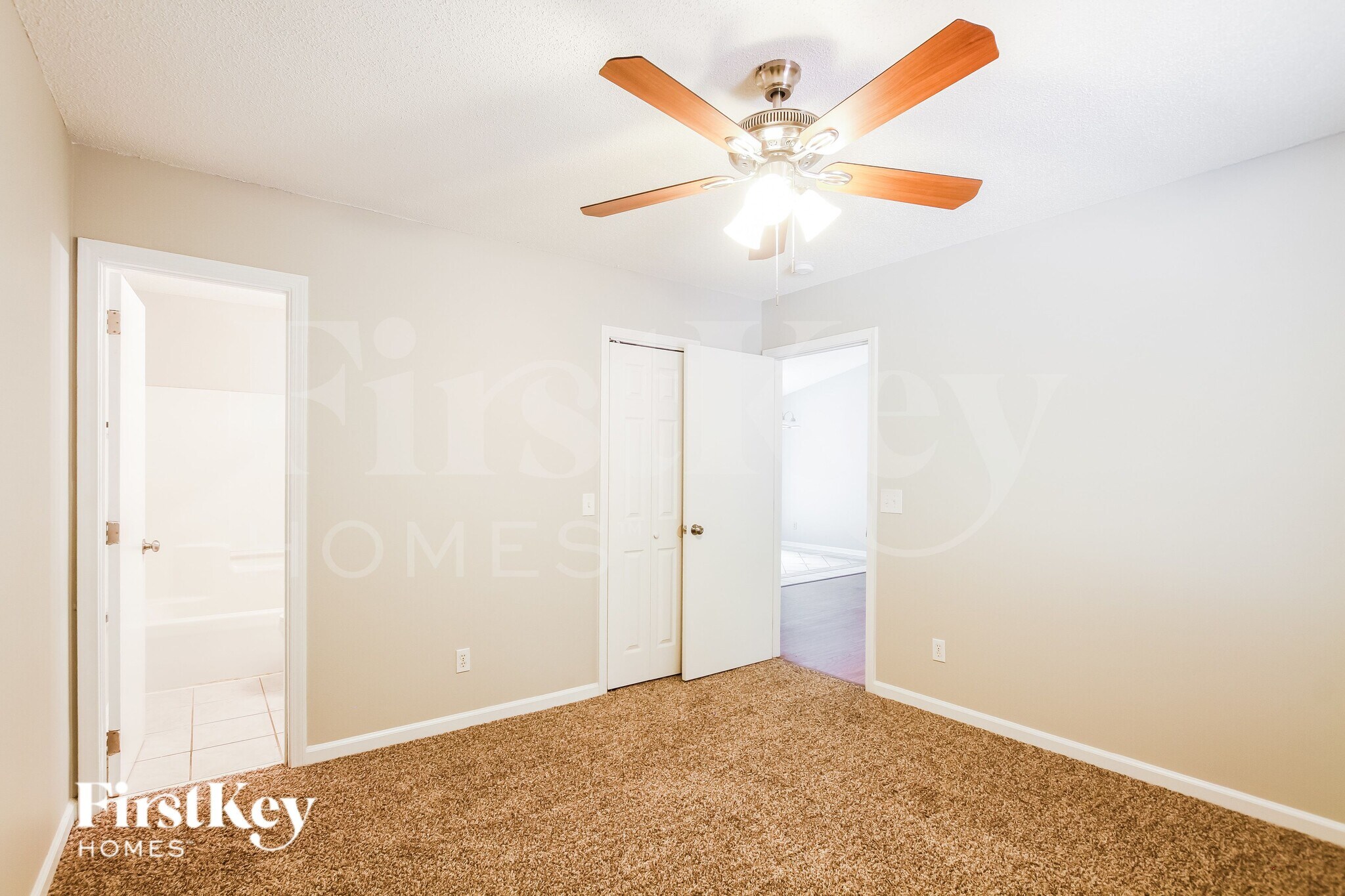 Building Photo - 110 Waderich Ln