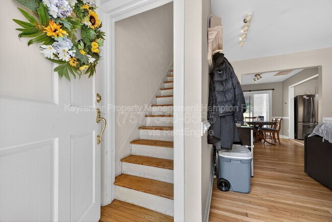 Building Photo - 1620 Melrose Pkwy