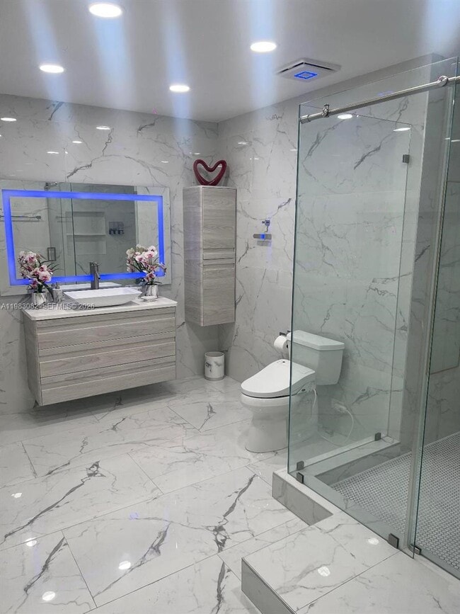 Building Photo - 1430 Polk St