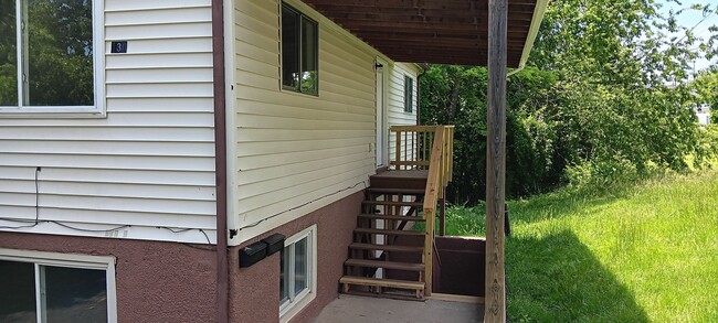 Building Photo - Christiansburg, 2 BR / 1 BA, Available in Aug 14th
