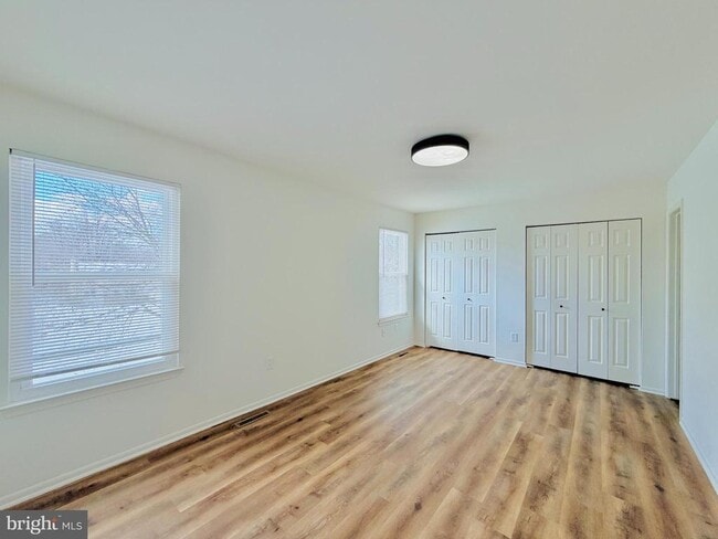 Building Photo - 6160 Majors Ln