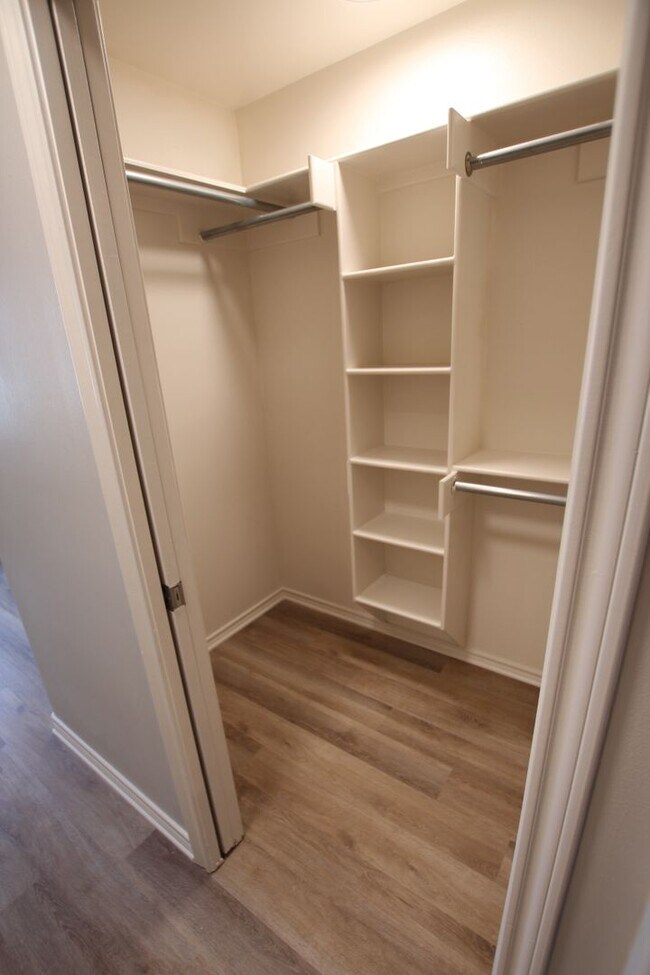 Building Photo - Coming Soon! - Beautiful 3 Bedroom, 2 Bath Home in Tyler! Gated Community!