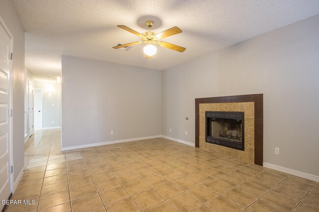 Building Photo - 3311 Catherine Ann Dr