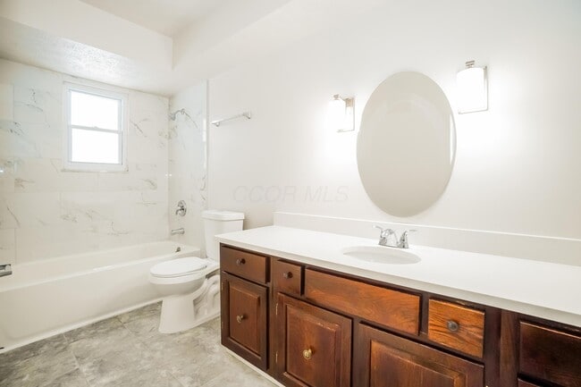 Building Photo - 1668 Kildare Pl