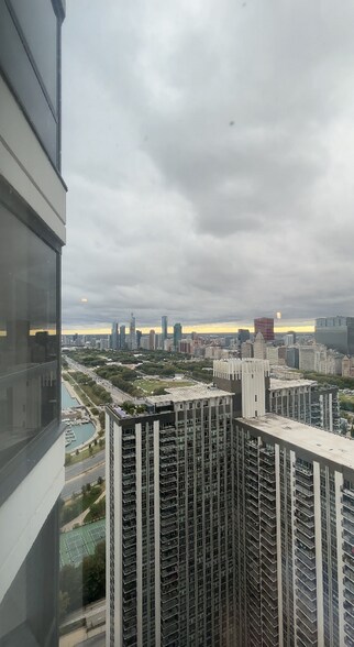 Building Photo - 187 N Westshore Dr