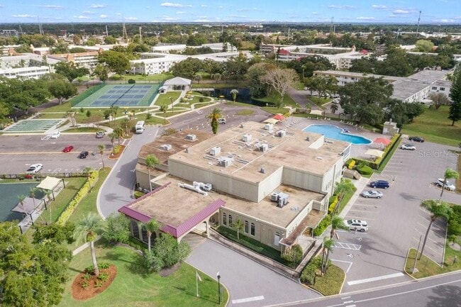 Building Photo - 2380 World Pkwy Blvd