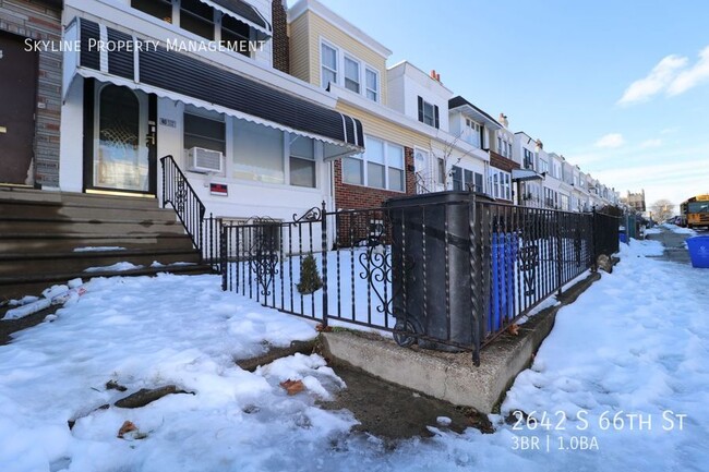 Building Photo - 2642 S 66th St